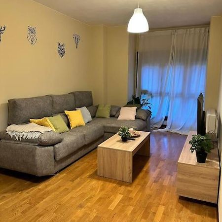 Apartamento Con Vistas A La Montana Infiesto Buitenkant foto